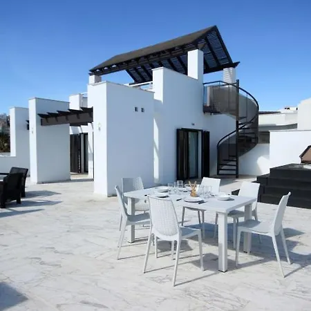 Del Mar Luxury Penthouse With Access * Casares